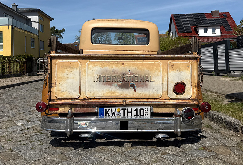 International 100 - Hinten