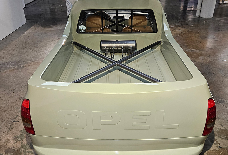 Opel Corsa b Pickup - Hinten