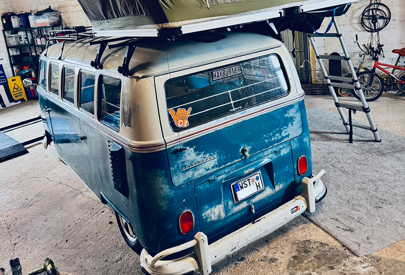 VW T1 „Samba“ Deluxe - Hinten