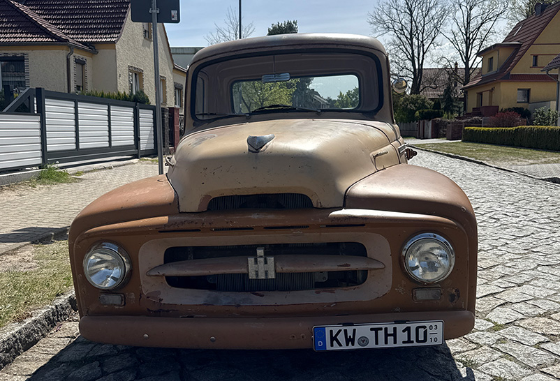 International 100 - Vorne
