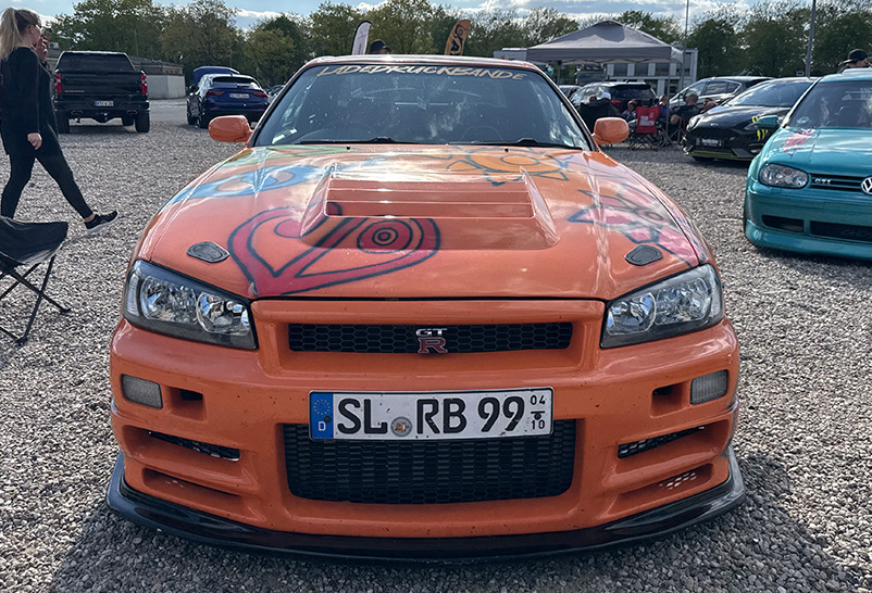 Nissan Skyline r33