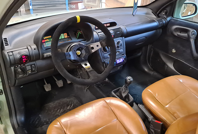 Opel Corsa b Pickup - Innenraum