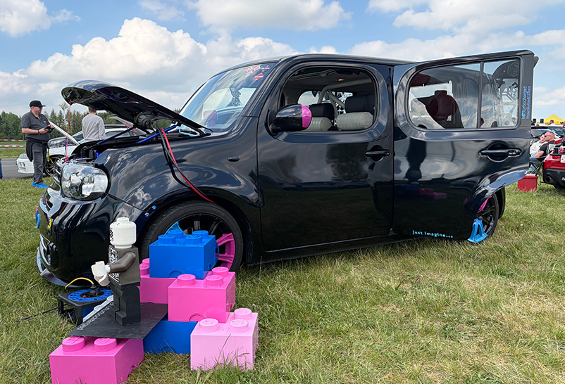 Nissan Z12 Hatchback - Cube - Links
