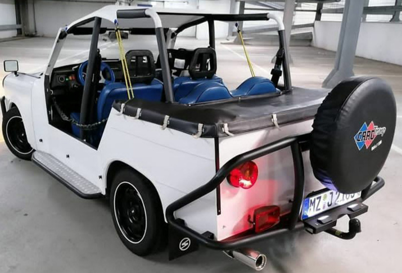 Trabant 1.1 Caro Tramp 110 - Links