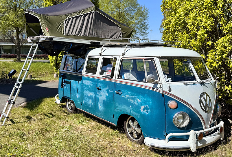 VW T1 „Samba“ Deluxe - Rechts